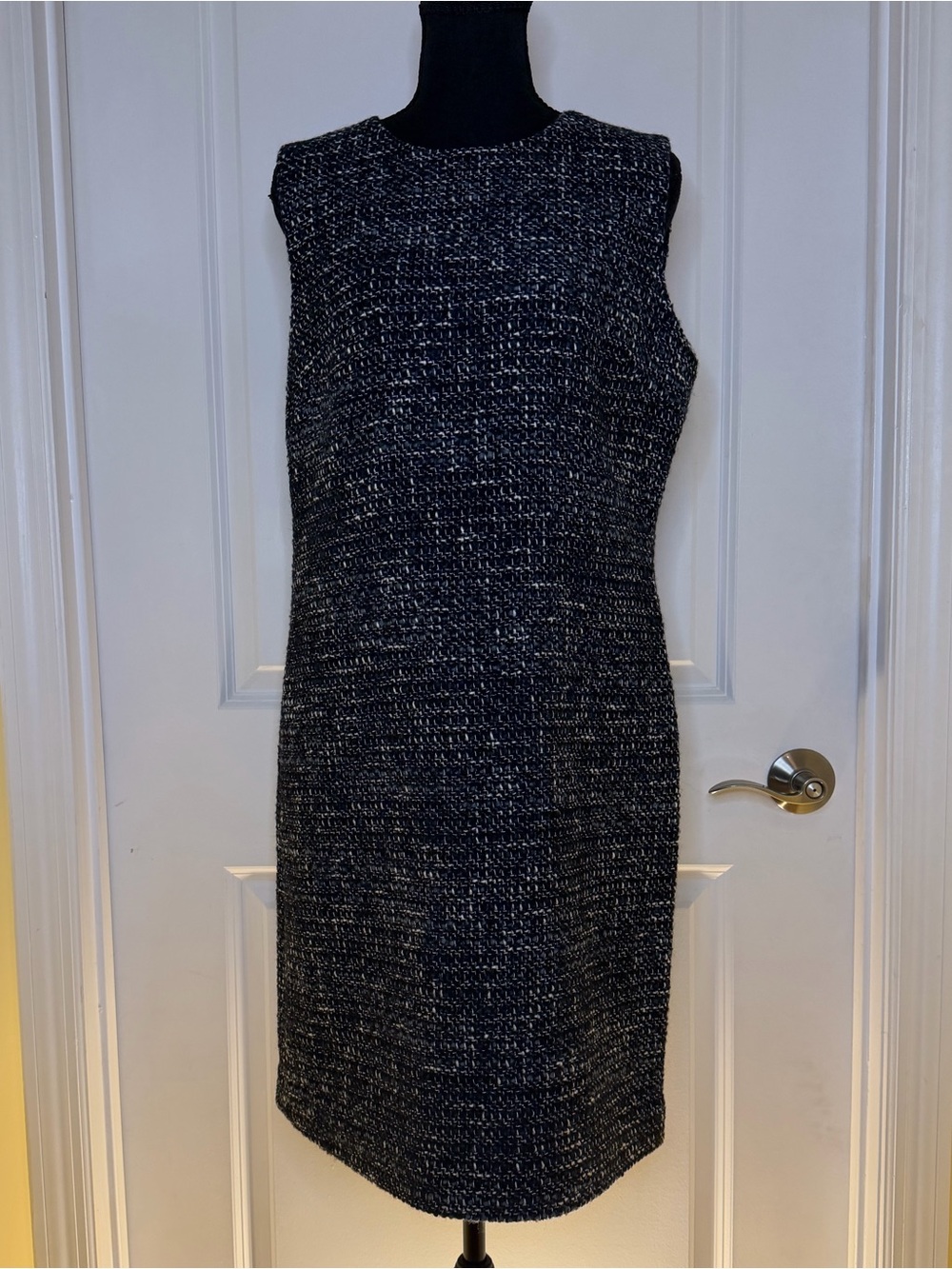 Theory Black and blue Tweed Sheath Dress, size 10, NWT